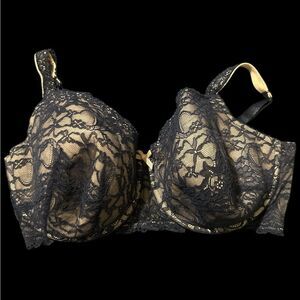 Cacique Lace Underwire Bra - Black and Cream